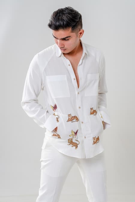 Buy_Amrit Dawani_White Cotton Embroidery Tiger Motif Hand Painted Shirt 