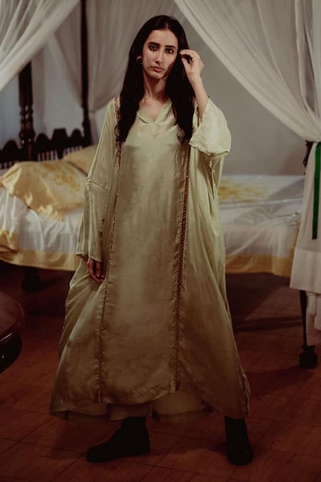 Dot Habutai Silk Kurta & Pant Set 