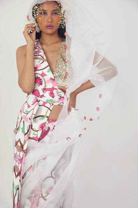 Limerick By Abirr N' Nanki White Organza, Crepe V Neck Printed Saree And Jacket Set Online at Aza Fashions Limerick By Abirr N' Nanki_White Organza, Crepe V Neck Printed Saree And Jacket Set _Online_at_Aza_Fashions