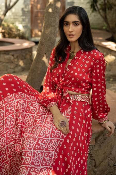 Basanti - Kapde Aur Koffee_Red Modal Satin Bandhani Print Mandarin Collar Lehenga Set_at_Aza_Fashions