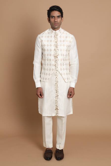 Buy_House Of Armuse_White Chanderi Silk Embroidered Geometric Banarasi Woven Kurta  _Online_at_Aza_Fashions