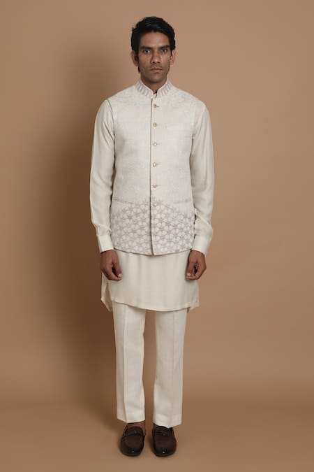 House of Armuse Beige Bundi-raw Silk Embroidered Floral Raw Applique And Kurta Set 