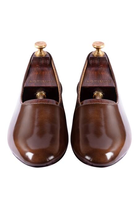 Shop Artimen Brown Plain Handcrafted Leather Shoes at Aza Fashions Shop_Artimen_Brown Plain Handcrafted Leather Shoes _at_Aza_Fashions