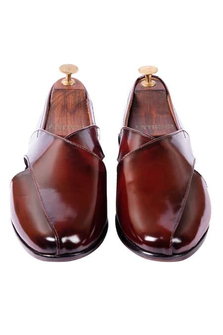 Artimen Handcrafted Leather Peshawaris 