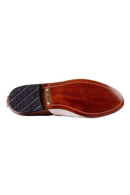 Buy Artimen Brown Handcrafted Embroidered Espadrilles Online at Aza Fashions Buy_Artimen_Brown Handcrafted Embroidered Espadrilles _Online_at_Aza_Fashions