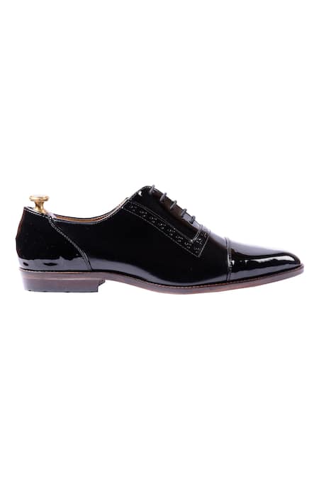 Artimen_Black Handcrafted Brogue Oxfords _Online_at_Aza_Fashions