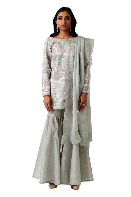 Amaare_Green Organza Embroidery Boat Embellished Kurta Set _Online_at_Aza_Fashions