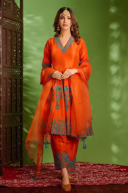 Aman Takyar_Orange Dupion Silk And Organza Thread & Sequin V Neck Anarkali Set _Online_at_Aza_Fashions