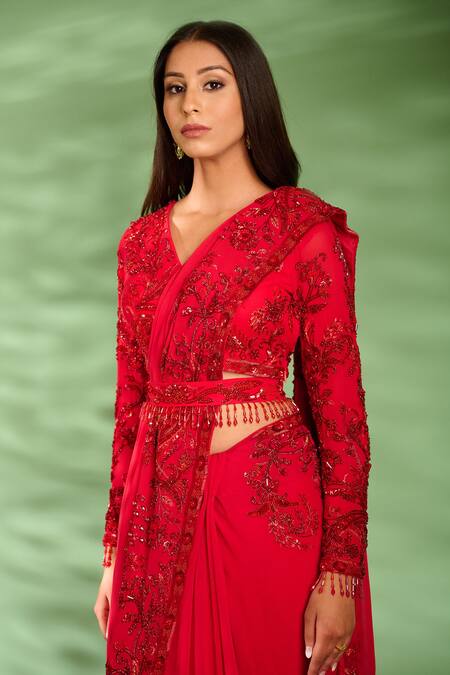 Shop_Aman Takyar_Red Georgette Sequin, Aari, Dabka And Zardozi V Neck Saree & Blouse Set _Online_at_Aza_Fashions