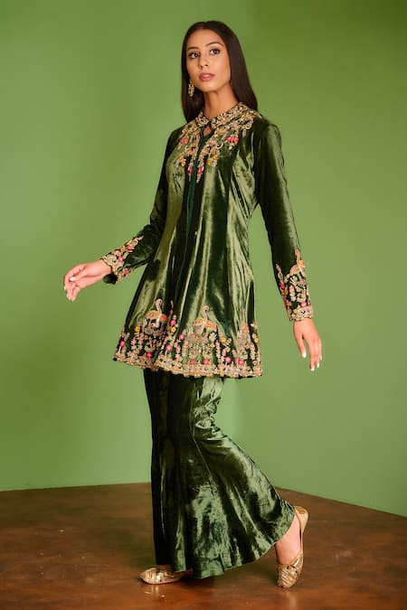 Aman Takyar Green Velvet Mirror Work, Sequin, Dabka And Zardozi Band Jacket & Pant Set Online at Aza Fashions Aman Takyar_Green Velvet Mirror Work, Sequin, Dabka And Zardozi Band Jacket & Pant Set _Online_at_Aza_Fashions