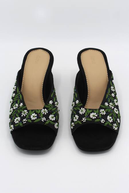 Buy_Ame_Black Embellished Floral Block Heels_Online_at_Aza_Fashions