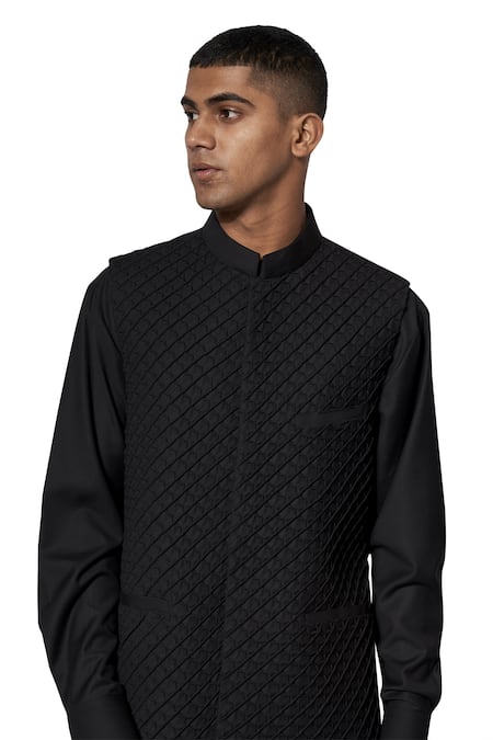 Amaare Black Wool Blend Pintuck Bundi And Kurta Set Online at Aza Fashions Amaare_Black Wool Blend Pintuck Bundi And Kurta Set _Online_at_Aza_Fashions