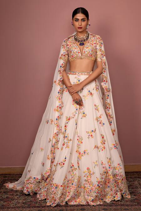 Tamanna Punjabi Kapoor_White Georgette V Neck Embroidered Bridal Lehenga Set _Online_at_Aza_Fashions