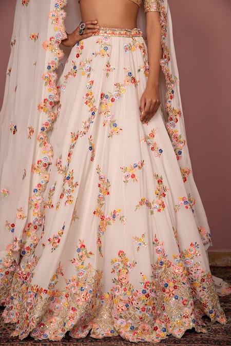 Shop_Tamanna Punjabi Kapoor_White Georgette V Neck Embroidered Bridal Lehenga Set _Online_at_Aza_Fashions