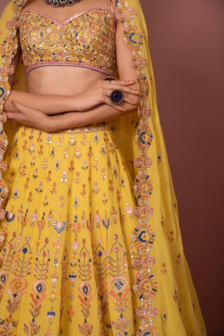 Buy_Tamanna Punjabi Kapoor_Yellow Georgette Sweetheart Neck Embroidered Bridal Lehenga Set _Online_at_Aza_Fashions