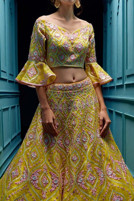 Buy Angad Singh Yellow Organza Dupatta Net Interlining Satin V Neck Lehenga Set Online at Aza Fashions Buy_Angad Singh_Yellow Organza Dupatta Net Interlining Satin V Neck Lehenga Set _Online_at_Aza_Fashions