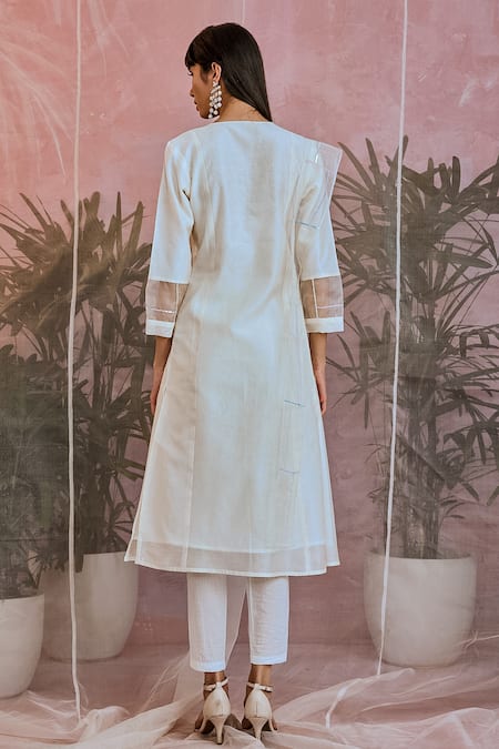 Charkhee Sequin Embroidered Kurta Set 