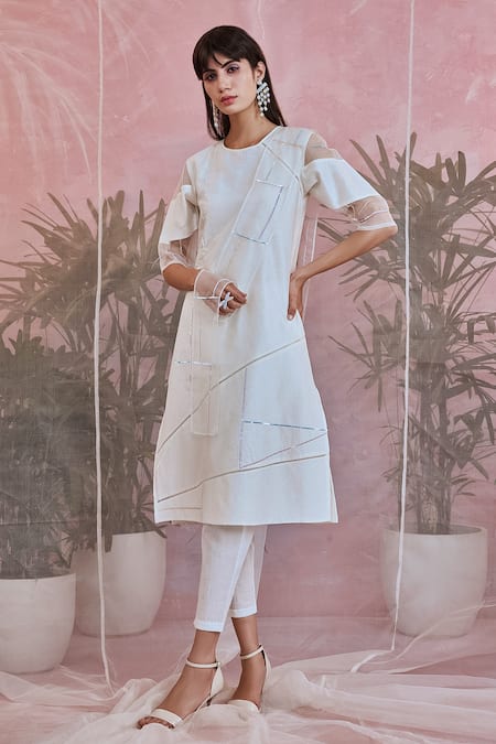Charkhee Chanderi Sequin Striped Kurta Set 