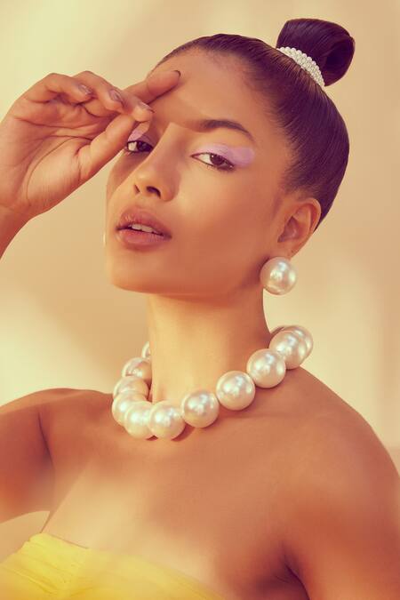 Shop_Anaash_White Wilma Oversize Pearl Necklace _at_Aza_Fashions