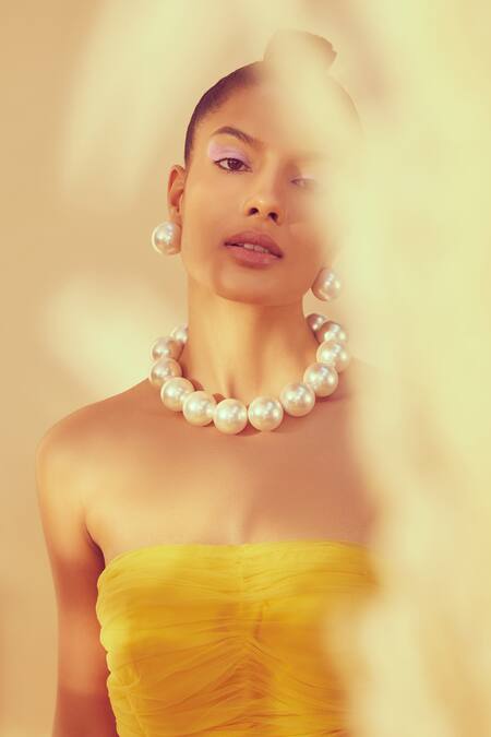 Buy_Anaash_White Wilma Oversize Pearl Necklace _Online_at_Aza_Fashions
