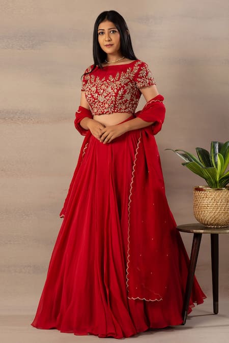 Red Eri Tussar Silk Cocktail Lehenga with Halter Neck Blouse Dupatta –  Dharang