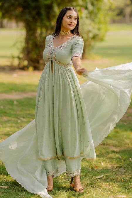 Anupraas By Nishant And Rahul_Green Organza, Georgette, Bemberg Silk Floral V Embroidered Kalidar Kurta Set _Online_at_Aza_Fashions