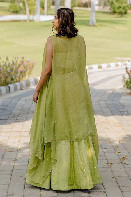 Anupraas By Nishant And Rahul Embroidered Cape & Ombre Lehenga Set 