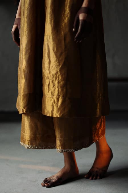 Shorshe Clothing_Gold Handloom Tissue, Lining Shantoon Plain V Neck Anarkali And Farshi Pant Set _at_Aza_Fashions