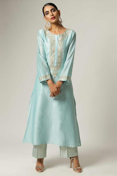 Buy_Anantaa By Roohi_Blue Silk Chanderi Embroidered Kurta _Online_at_Aza_Fashions