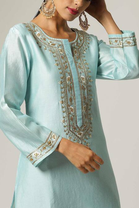 Anantaa By Roohi_Blue Silk Chanderi Embroidered Kurta _at_Aza_Fashions