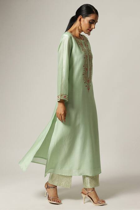 Anantaa By Roohi_Green Silk Chanderi Embroidered Kurta _Online_at_Aza_Fashions