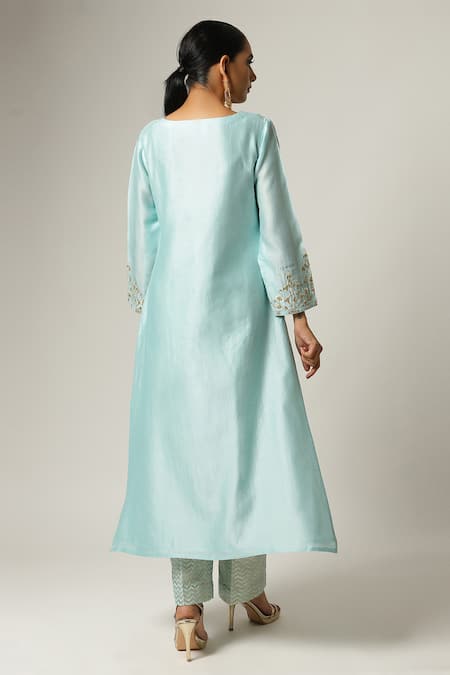 Anantaa By Roohi Embroidered Silk Chanderi Kurta 