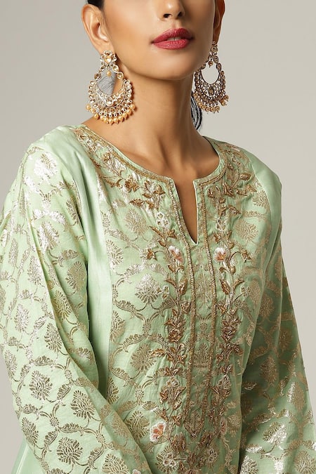 Shop_Anantaa By Roohi_Green Silk Chanderi Embroidered Kurta _Online_at_Aza_Fashions