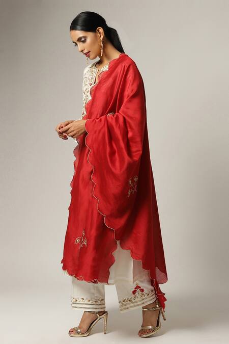 Buy_Anantaa By Roohi_White Silk Chanderi Embroidered Kurta _Online_at_Aza_Fashions