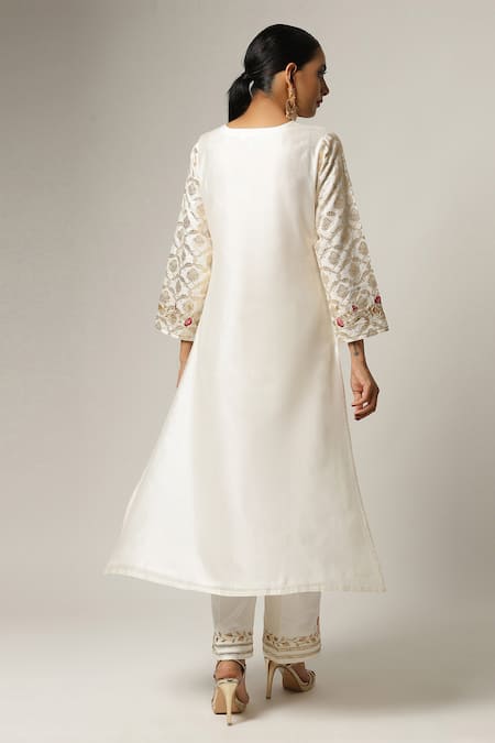 Shop_Anantaa By Roohi_White Silk Chanderi Embroidered Kurta _at_Aza_Fashions