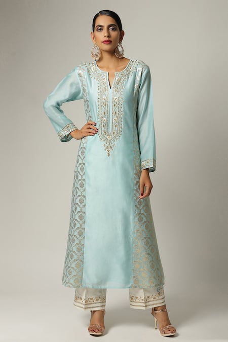 Anantaa by Roohi Blue Silk Chanderi Embroidered Kurta 