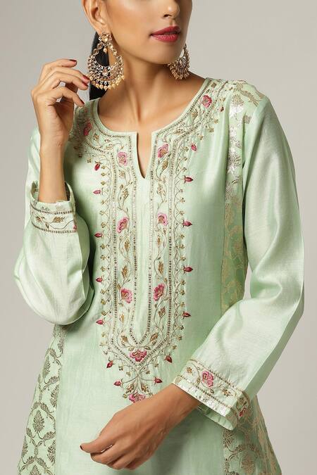 Shop_Anantaa By Roohi_Green Silk Chanderi Embroidered Kurta _Online_at_Aza_Fashions