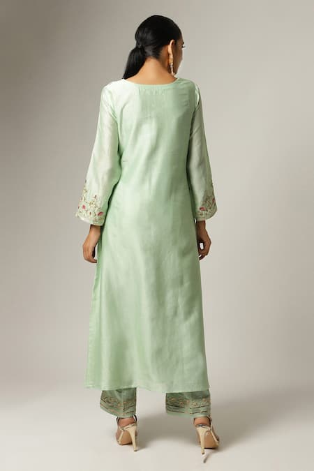 Anantaa By Roohi Embroidered Silk Chanderi Kurta 