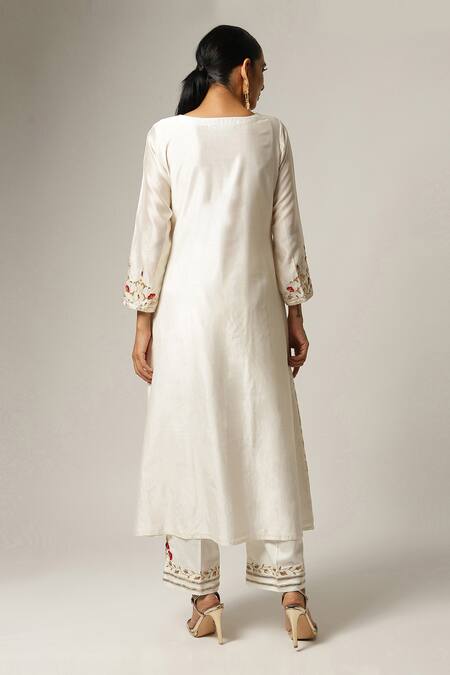 Shop_Anantaa By Roohi_White Silk Chanderi Embroidered Kurta _at_Aza_Fashions