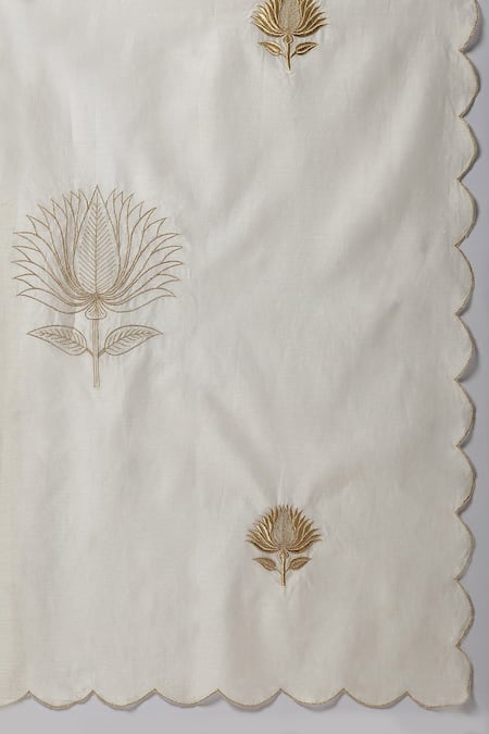 Anantaa By Roohi_White Silk Chanderi Embroidered Dupatta_Online_at_Aza_Fashions