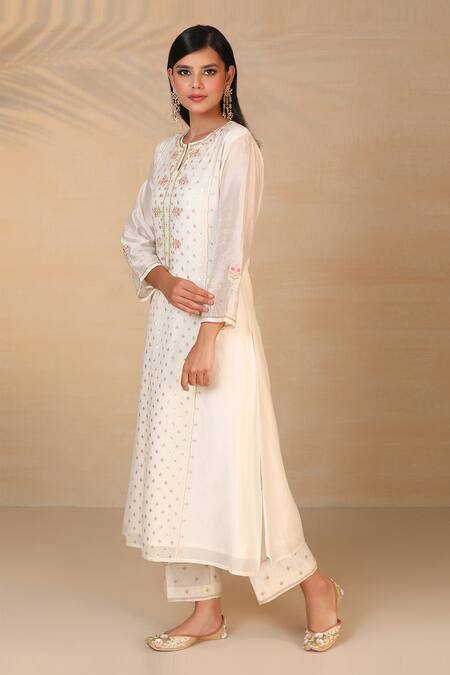 Shop_Anantaa By Roohi_White Silk Chanderi Kurta _Online_at_Aza_Fashions