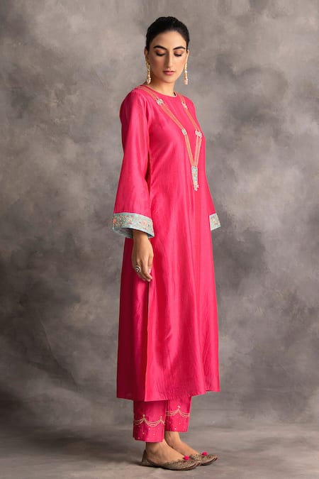 Anantaa By Roohi Pink Silk Chanderi Round Kurta Online at Aza Fashions Anantaa By Roohi_Pink Silk Chanderi Round Kurta _Online_at_Aza_Fashions