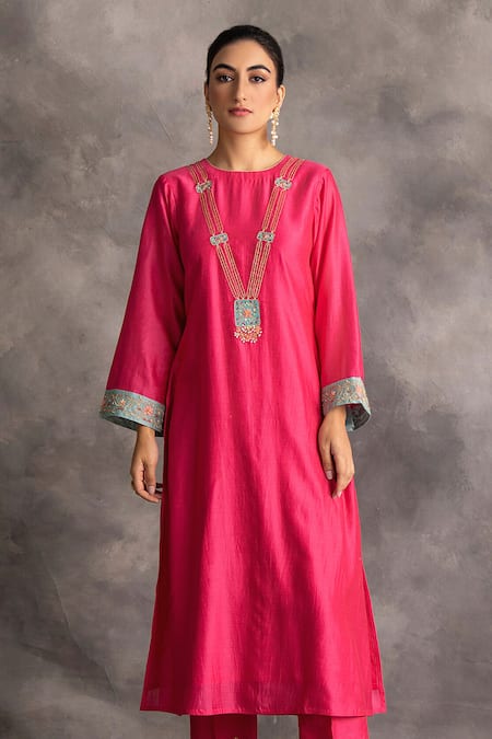 Buy Anantaa By Roohi Pink Silk Chanderi Round Kurta Online at Aza Fashions Buy_Anantaa By Roohi_Pink Silk Chanderi Round Kurta _Online_at_Aza_Fashions