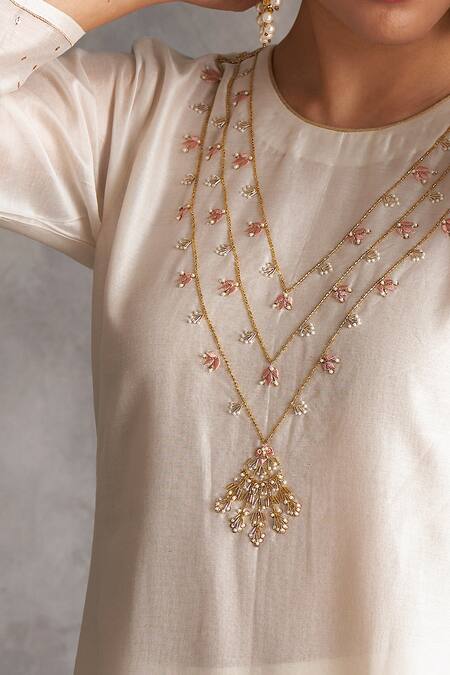 Anantaa By Roohi_White Silk Chanderi Round Kurta _at_Aza_Fashions