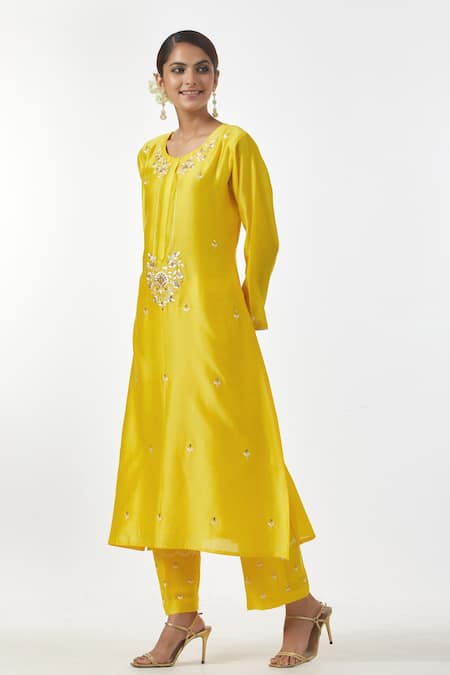Shop_Anantaa By Roohi_Yellow Silk Chanderi Floral Motifs Round Embroidered Kurta _Online_at_Aza_Fashions