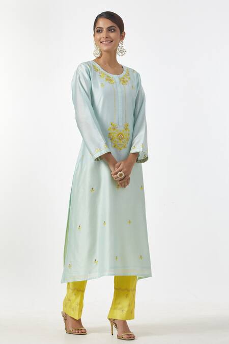 Anantaa By Roohi_Green Silk Chanderi Floral Motifs Round Embroidered Kurta _Online_at_Aza_Fashions