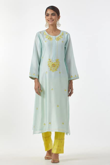 Anantaa By Roohi Silk Chanderi Floral Embroidered Kurta 