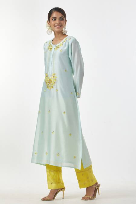 Shop_Anantaa By Roohi_Green Silk Chanderi Floral Motifs Round Embroidered Kurta _Online_at_Aza_Fashions