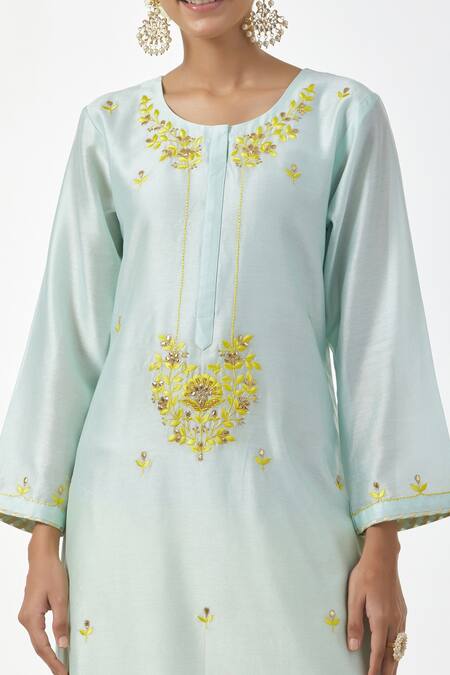 Anantaa By Roohi_Green Silk Chanderi Floral Motifs Round Embroidered Kurta _at_Aza_Fashions