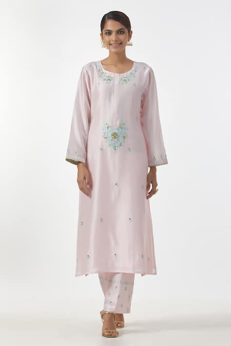 Anantaa by Roohi Silk Chanderi Embroidered Kurta 